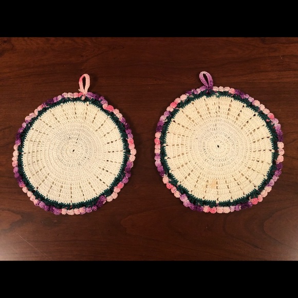 Hand Crochet Doilies, African Violets, pair - Picture 8 of 9